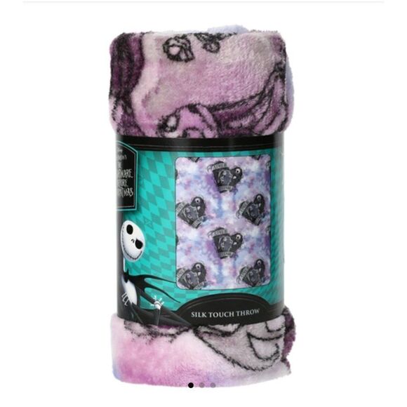 NEW! Nightmare Before Christmas Plush Throw Blanket 40in x 50in! - Picture 1 of 3